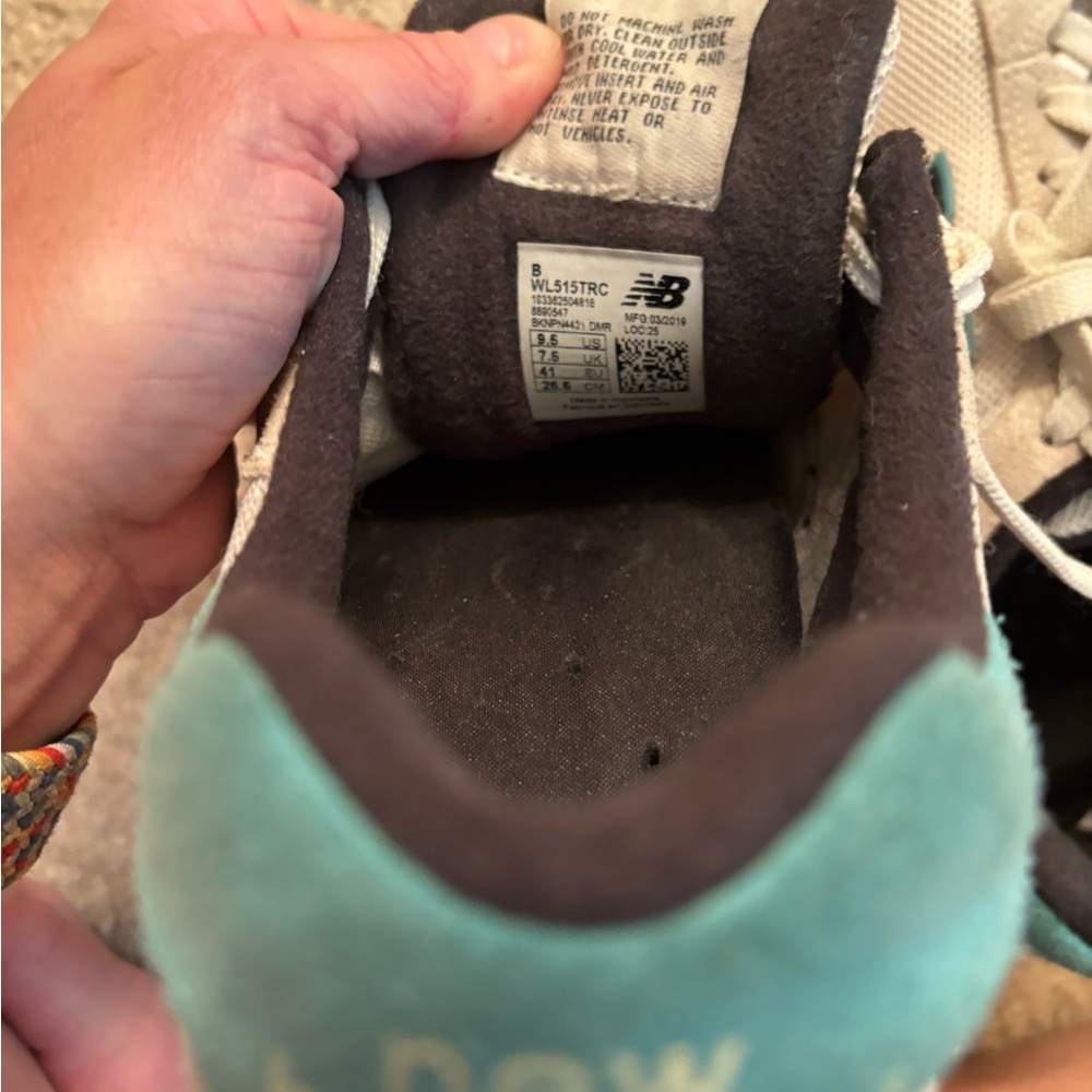 New Balance 515, women's 9.5B, white/gray/teal/red - Picture 9 of 9